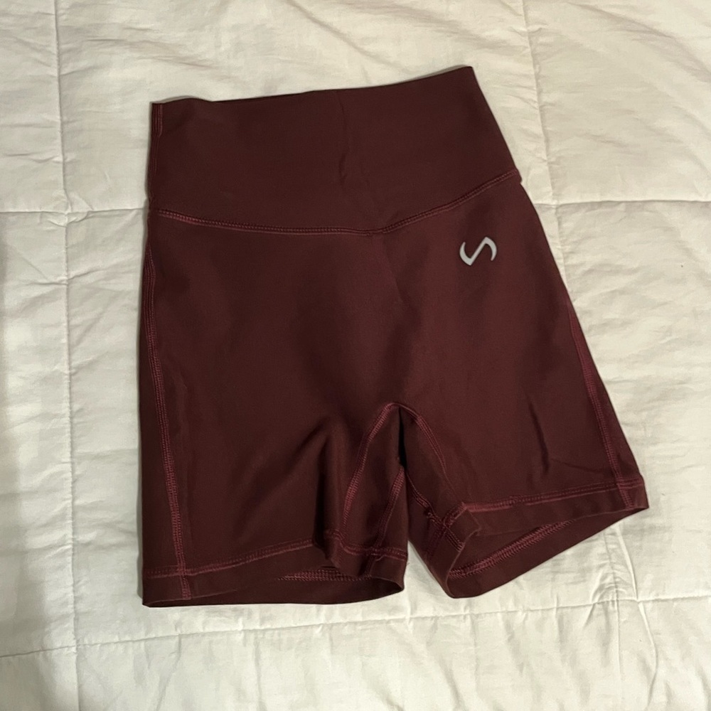TLF maroon size xsmall  shorts